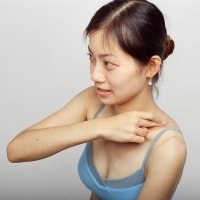 肩頸痠痛針灸穴道-肩井